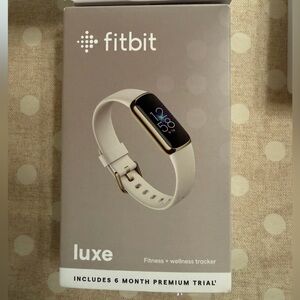 Fitbit Luxe Smartwatch Tracker Black and Gold